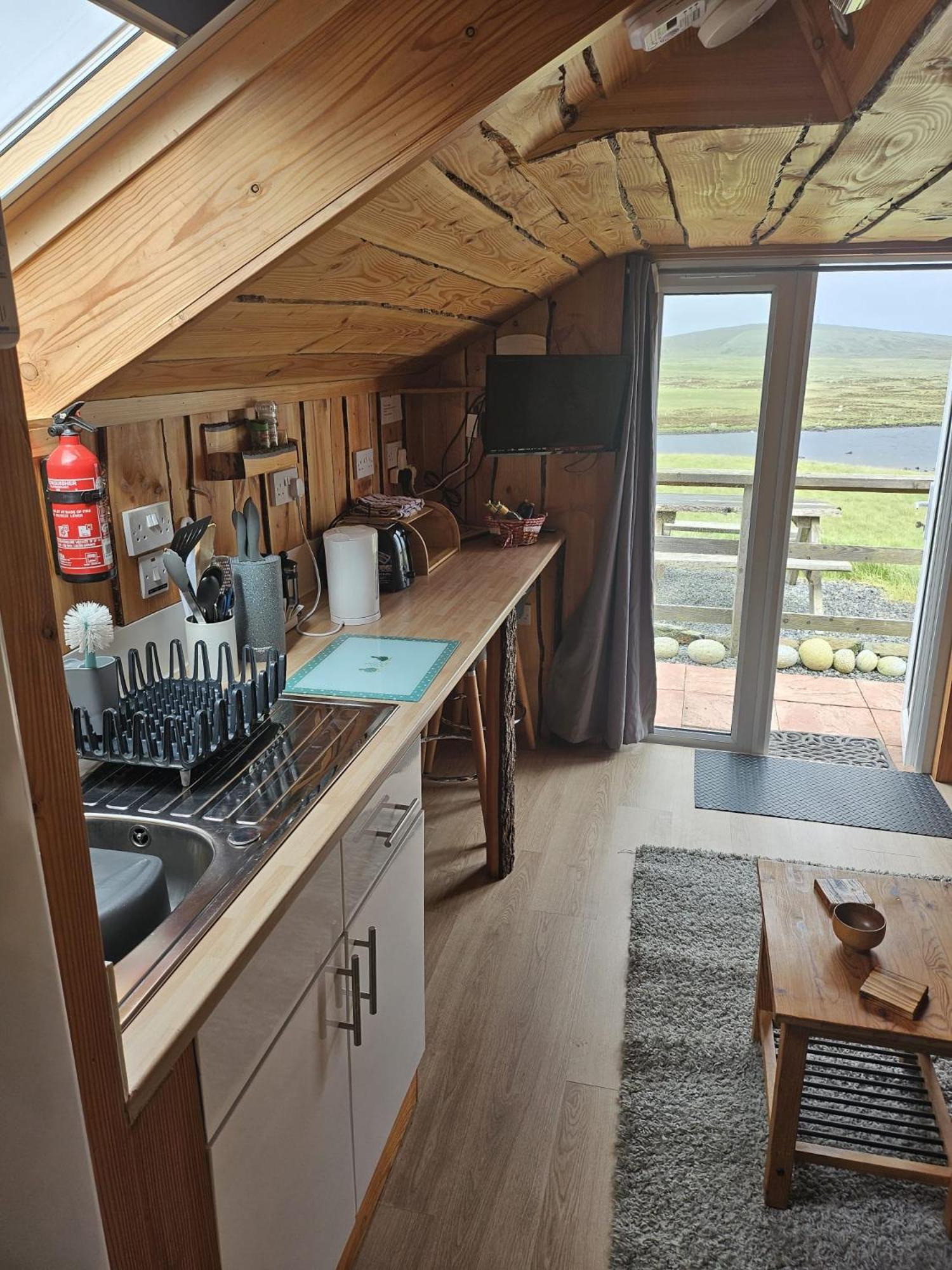 North Uist Lodges Tigharry 客房 照片