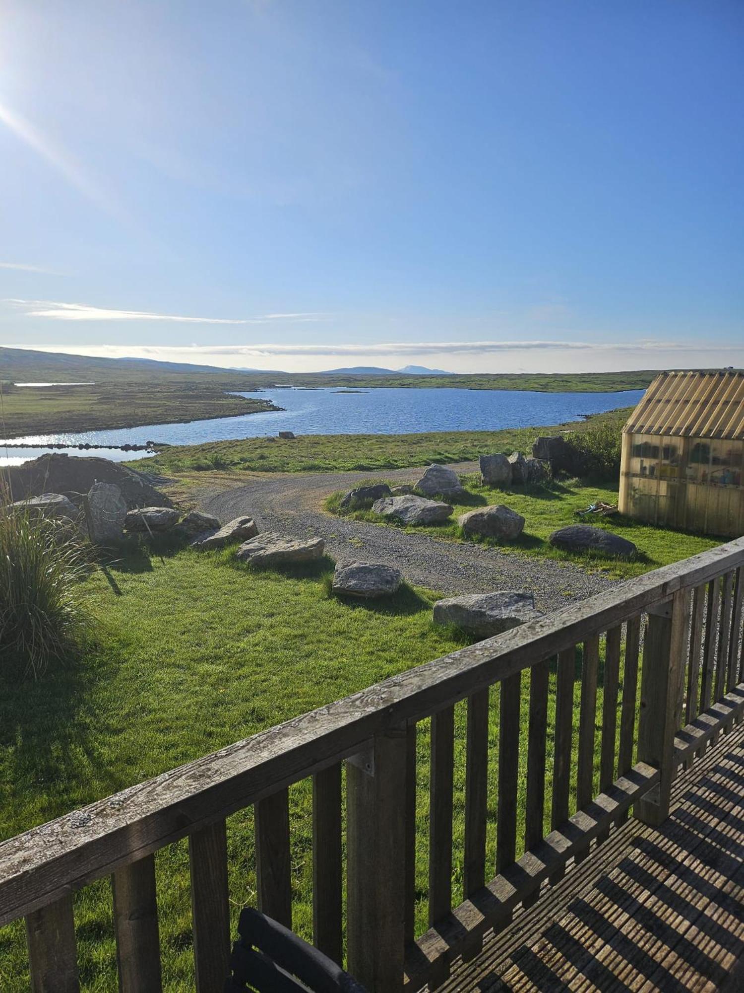 North Uist Lodges Tigharry 客房 照片