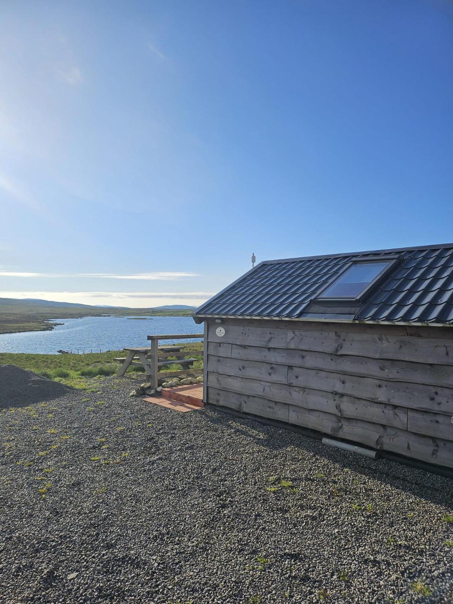 North Uist Lodges Tigharry 客房 照片