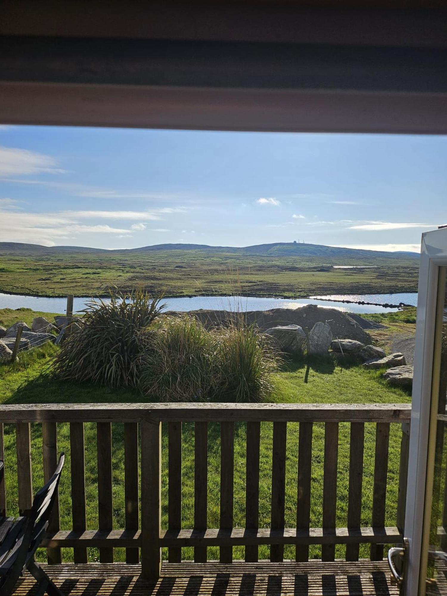 North Uist Lodges Tigharry 客房 照片
