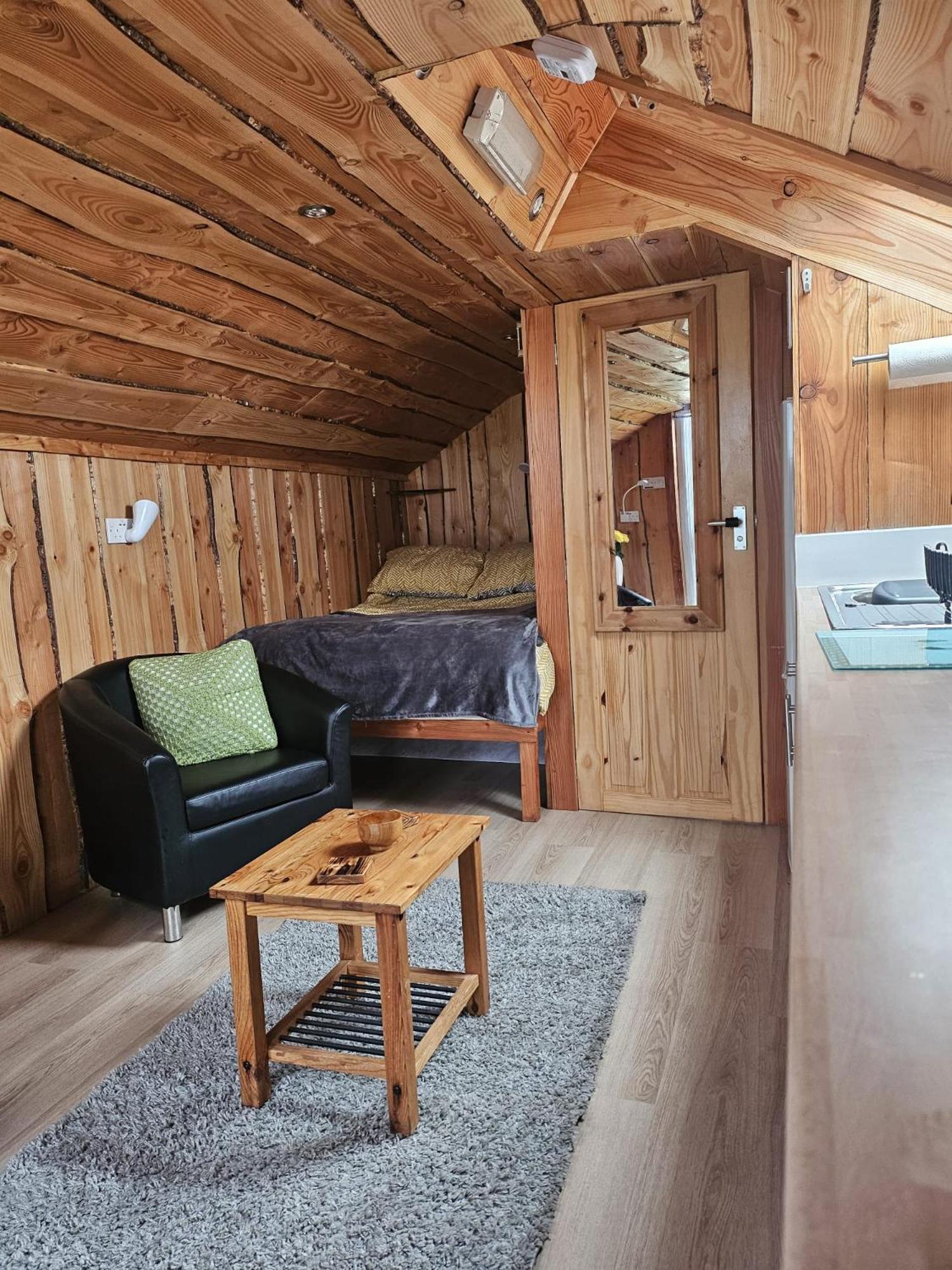 North Uist Lodges Tigharry 客房 照片